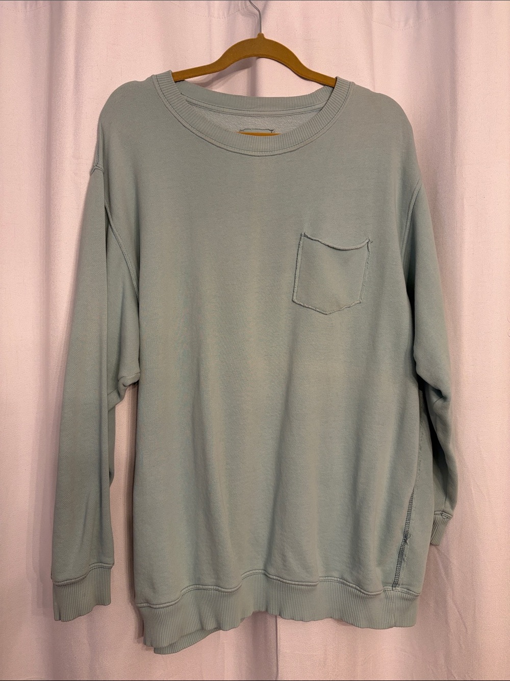 aerie Sage Green Long-Sleeve Crewneck Sweatshirt with Pocket
